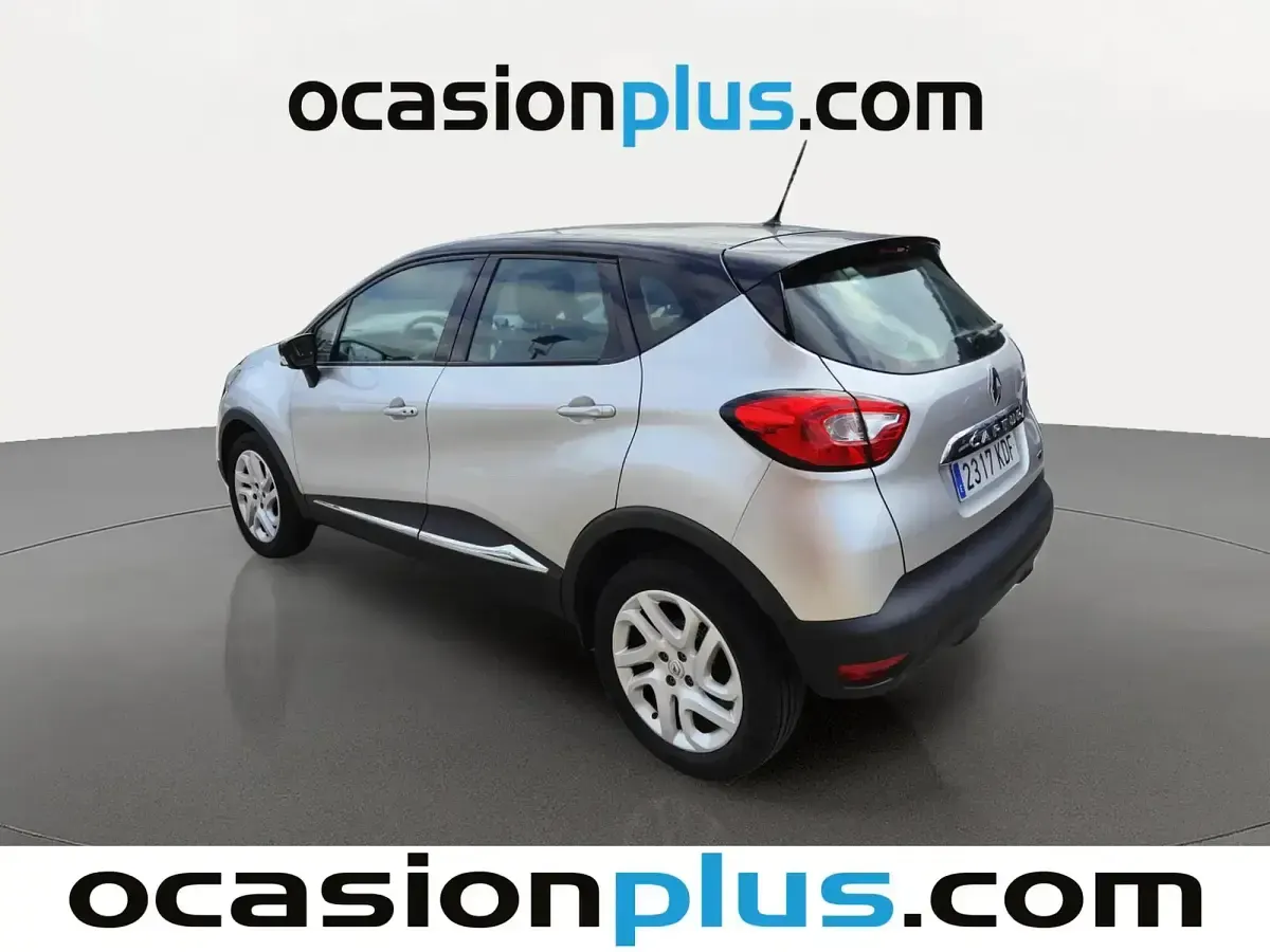 Usado Renault Captur Zen 110 CV (80 kW) 2017 Gris SUV