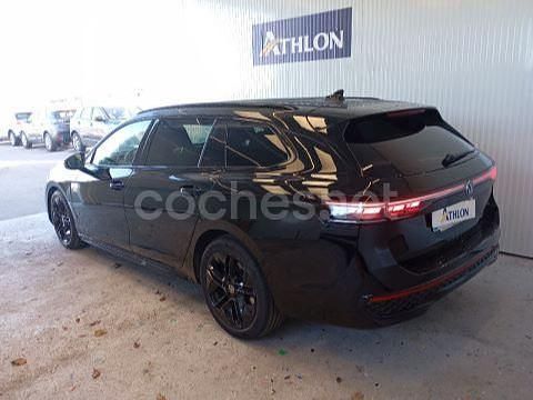 Usado VW Passat R-line 150 CV (110 kW) 2020 Negro Familiar