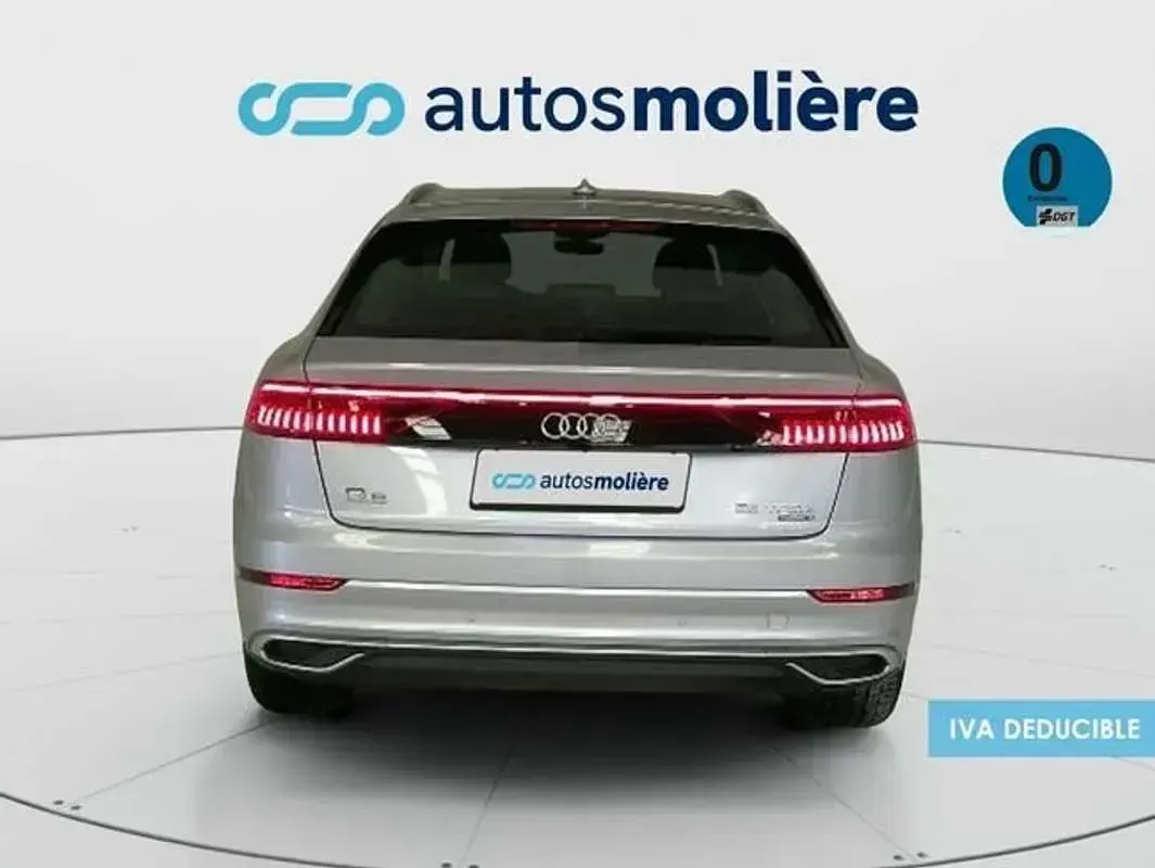 Usado Audi Q8 381 CV (280 kW) 2021 Gris SUV