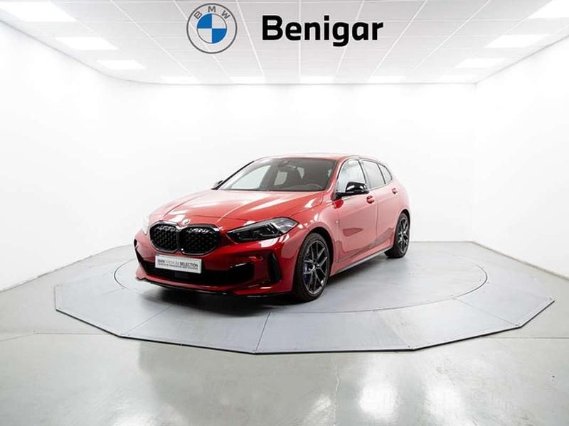 Rojo Usado 2021 BMW M135 Utilitario | 36.900 € (Precio justo) - Imagen 1/4