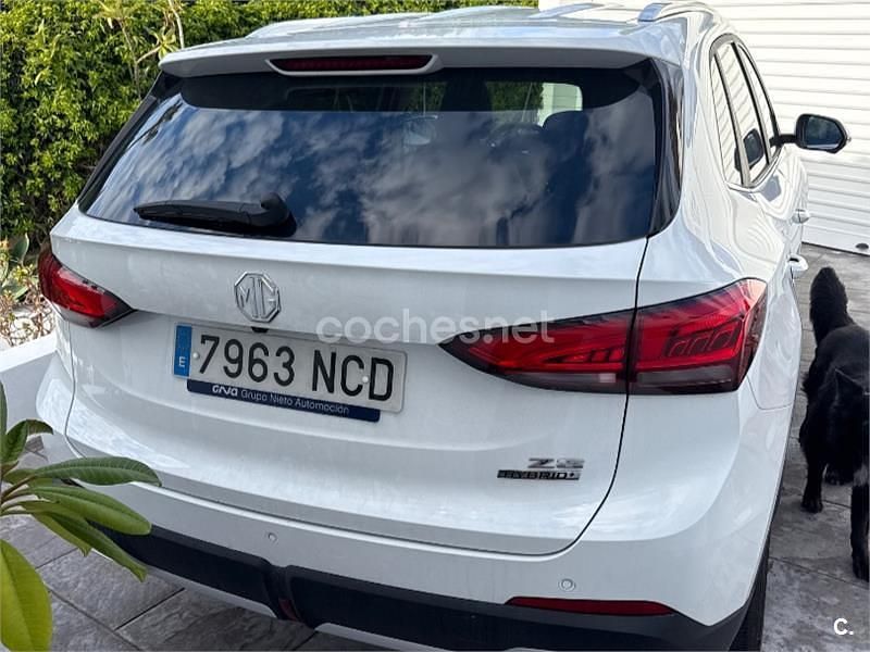 Usado MG ZS Luxury 197 CV (144 kW) 2025 Blanco SUV