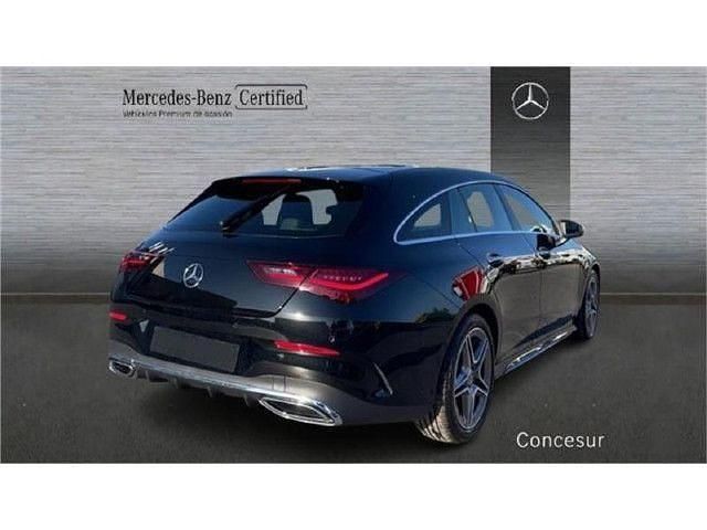 Usado Mercedes CLA250e Shooting Brake AMG line 218 CV (160 kW) 2024 Negro cosmos Familiar