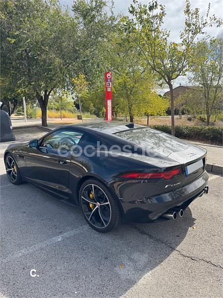 Usado Jaguar F-Type R 550 CV (404 kW) 2016 Negro Coupe