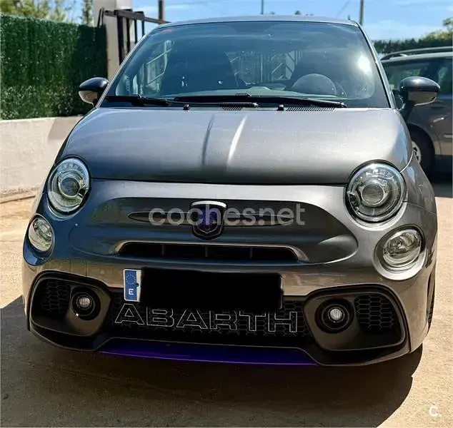 Usado Abarth 595 Competizione 180 CV (132 kW) 2017 Gris / plata Berlina