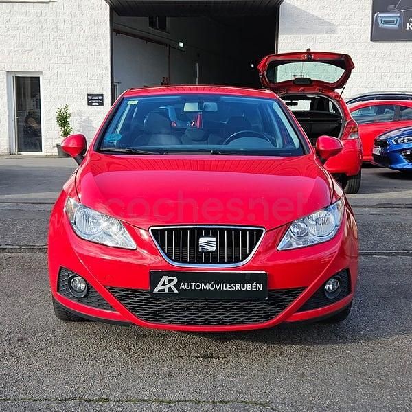 Usado Seat Ibiza 85 CV (62 kW) 2009 Rojo Berlina