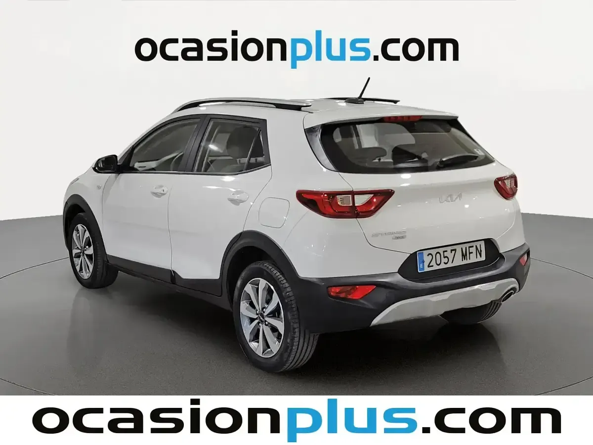 Usado Kia Stonic 100 CV (73 kW) 2023 Blanco SUV