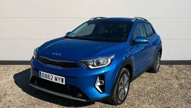 Usado Kia Stonic 100 CV (73 kW) 2025 Azul SUV