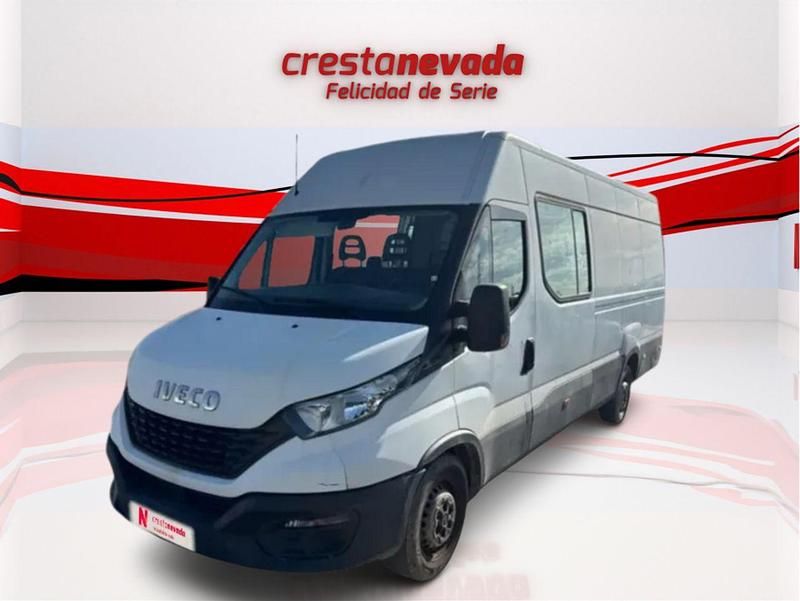 Blanco Usado 2021 Iveco Daily Berlina | 31.990 € - Imagen 1/4