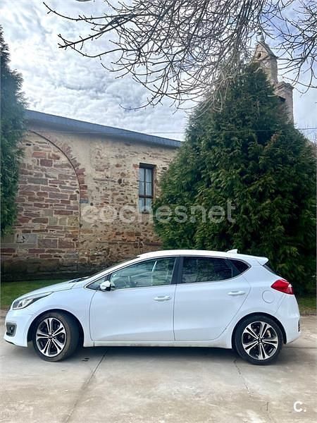 Usado Kia Ceed GT 136 CV (100 kW) 2018 Blanco Berlina
