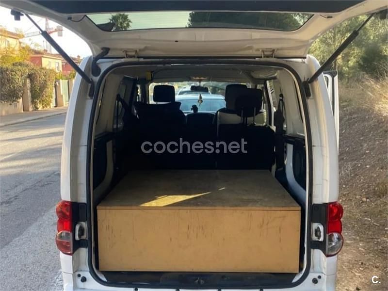 Begagnad Nissan NV200 Comfort 90 HK (66 kW) 2016 Vit Minibuss