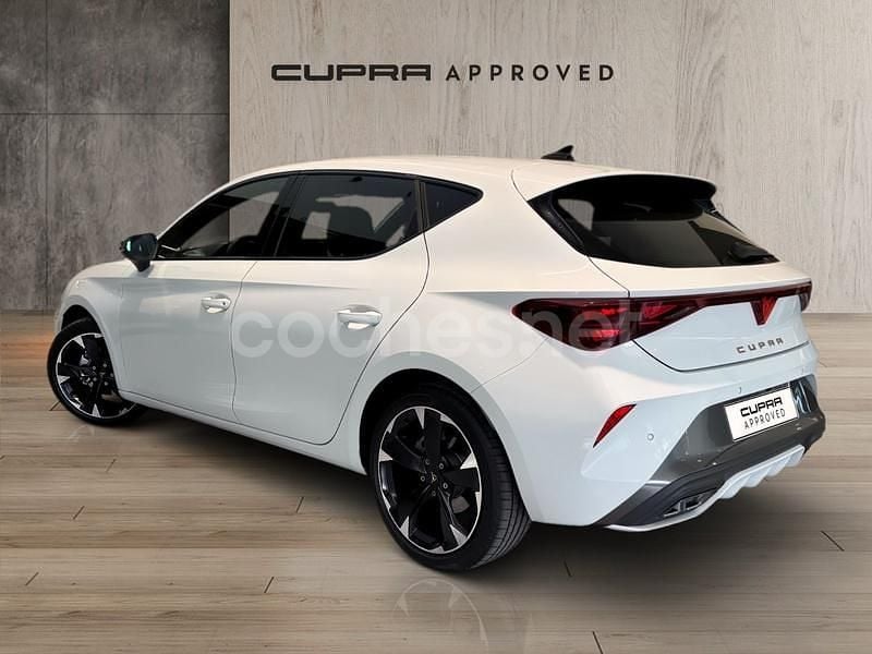 Usado Cupra Leon 150 CV (110 kW) 2025 Blanco Berlina