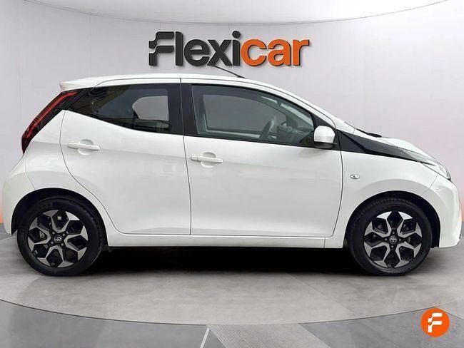 Usado Toyota Aygo Sport 72 CV (52 kW) 2021 Blanco Utilitario