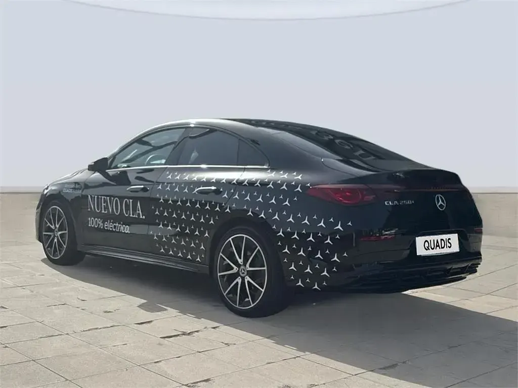 Nuevo Mercedes CLA 250+ 200 kW (272 CV) 2025 Negro noche Berlina
