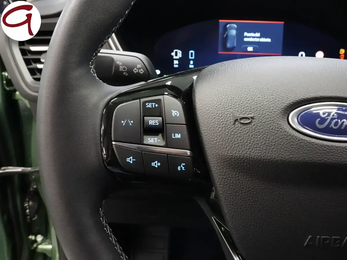 Usado Ford Kuga Active X 243 CV (178 kW) 2025 Blanco SUV