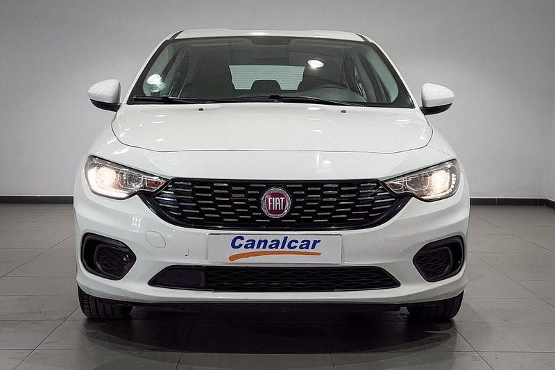 Usado Fiat Tipo Easy 95 CV (69 kW) 2017 Blanco Berlina
