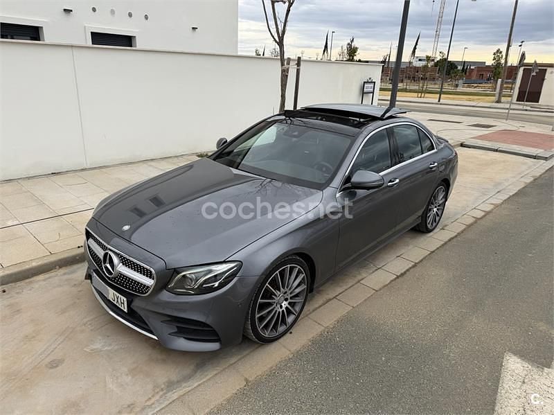 Gris / plata Usado 2017 Mercedes E220 Berlina | 27.950 € (Caro) - Imagen 1/4