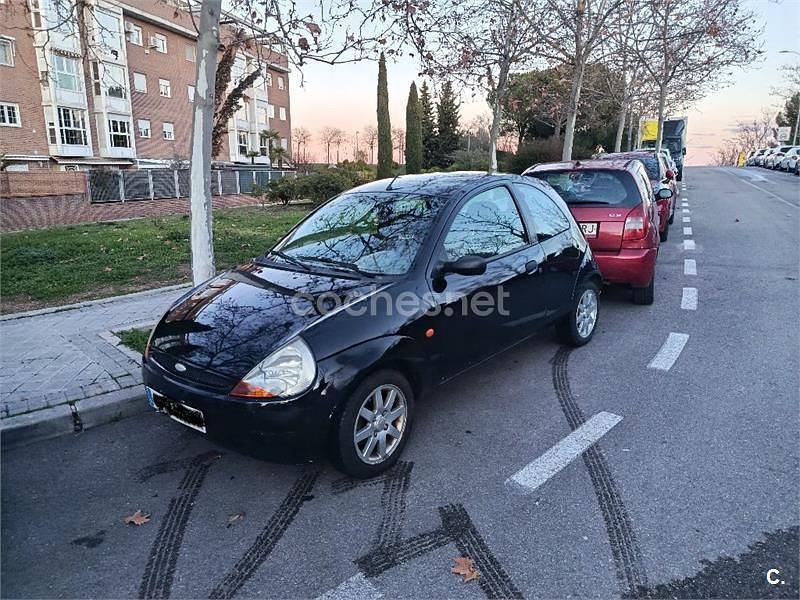 Negro Usado 2000 Ford Ka Collection Berlina | 1199 € (Precio justo) - Imagen 1/4
