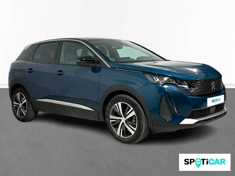 Usado Peugeot 3008 Allure 130 CV (95 kW) 2024 Azul SUV