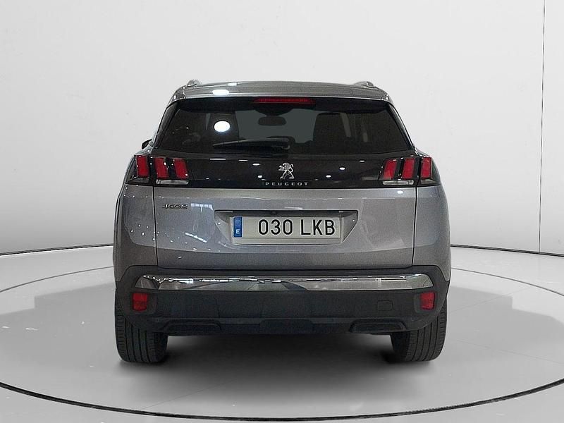 Usado Peugeot 3008 Allure 131 CV (96 kW) 2020 Gris SUV