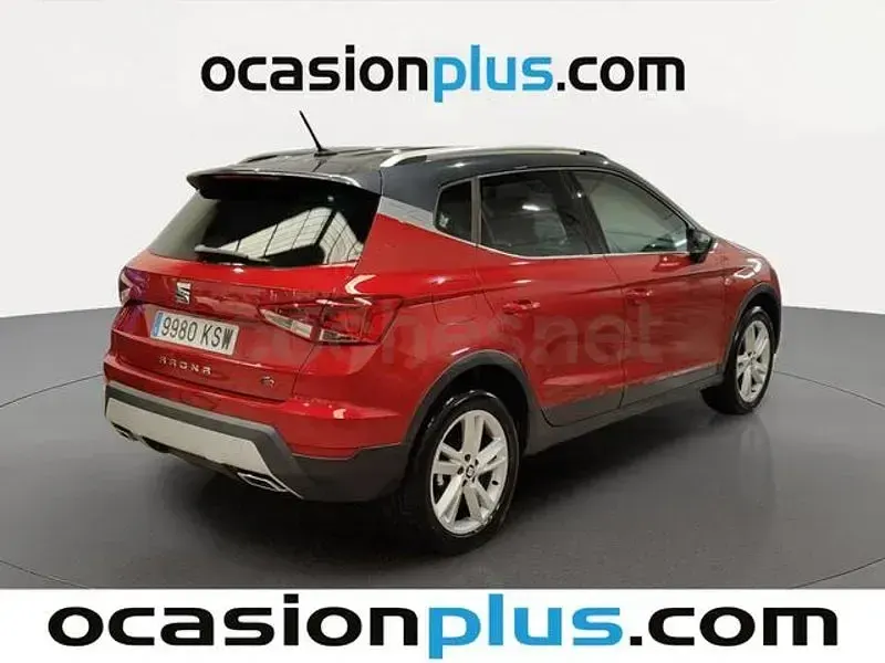 Usado Seat Arona Ecomotive 115 CV (84 kW) 2019 Rojo SUV