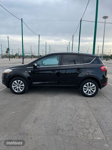 Negro Usado 2011 Ford Kuga Titanium SUV | 10.899 € - Imagen 1/4