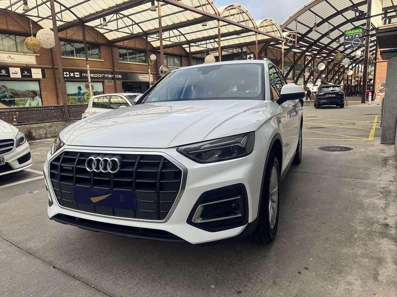 Begagnad Audi Q5 Advanced 299 HK (219 kW) 2022 Vit SUV