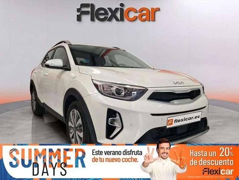 Blanco Usado 2024 Kia Stonic 2 SUV | 18.480 € (Precio justo) - Imagen 1/4