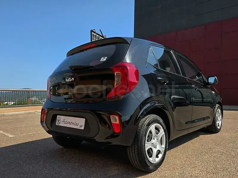 Usado Kia Picanto 67 CV (49 kW) 2022 Negro Utilitario