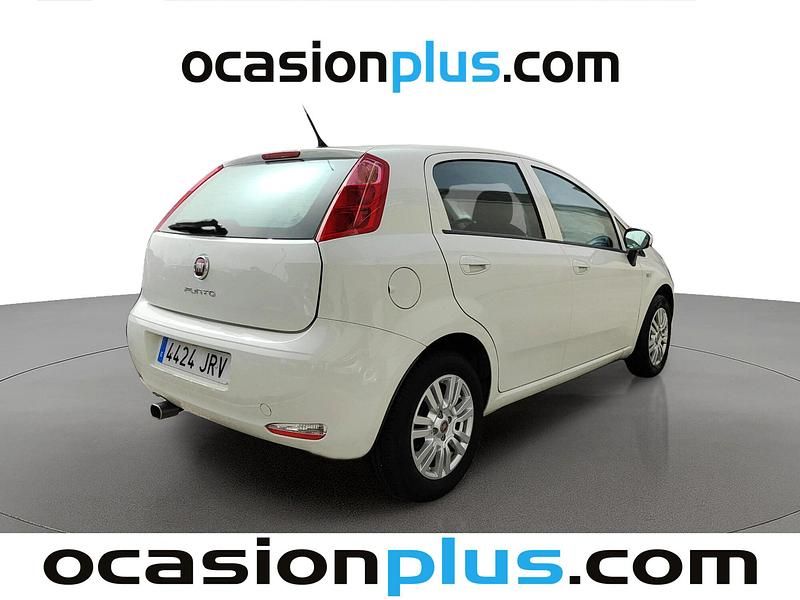 Usado Fiat Punto Easy 69 CV (50 kW) 2016 Blanco Utilitario