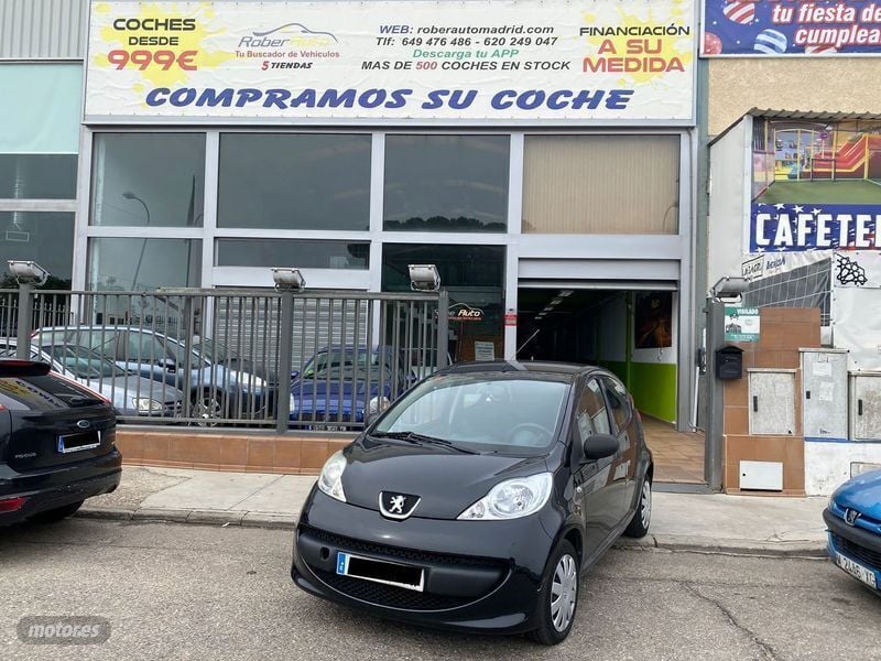 Usado Peugeot 107 68 CV (50 kW) 2008 Negro Utilitario