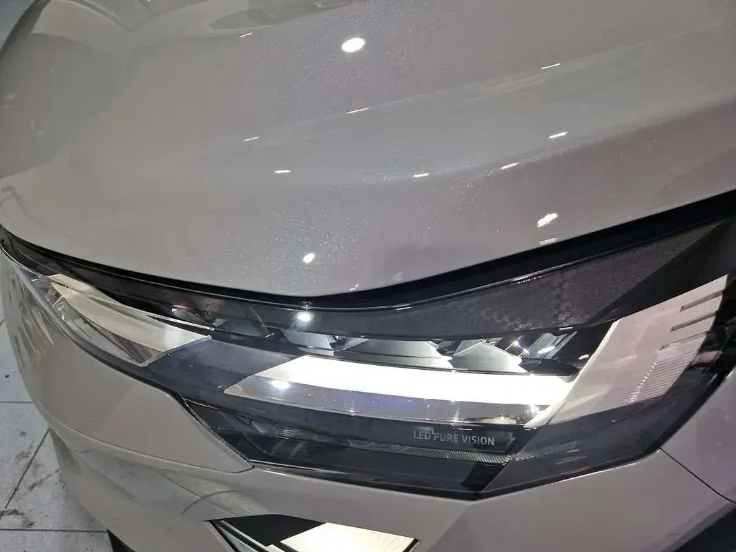Usado Renault Symbioz Techno 160 CV (117 kW) 2026 Gris SUV
