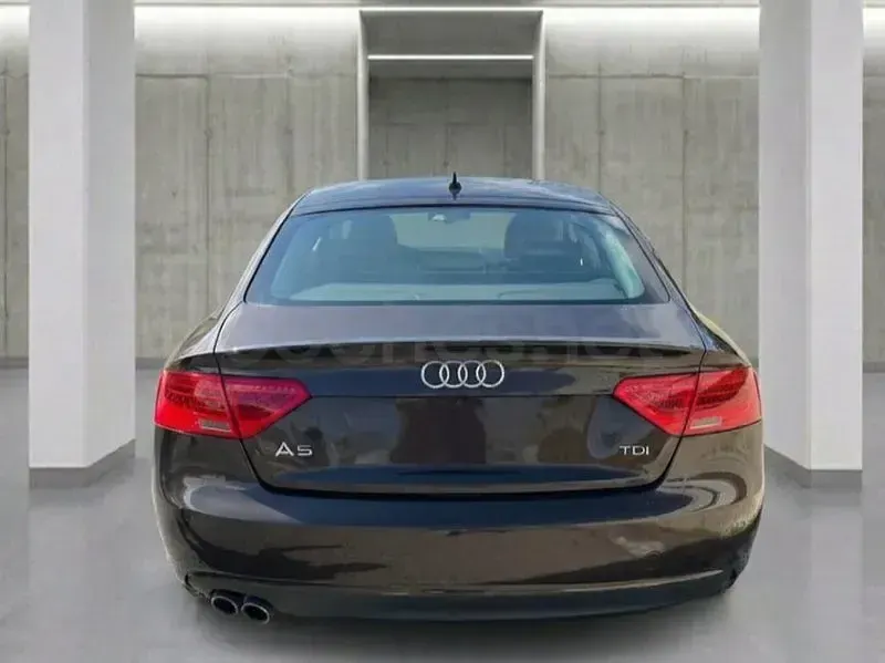 Usado Audi A5 Sportback Advanced 150 CV (110 kW) 2016 Marrón Utilitario