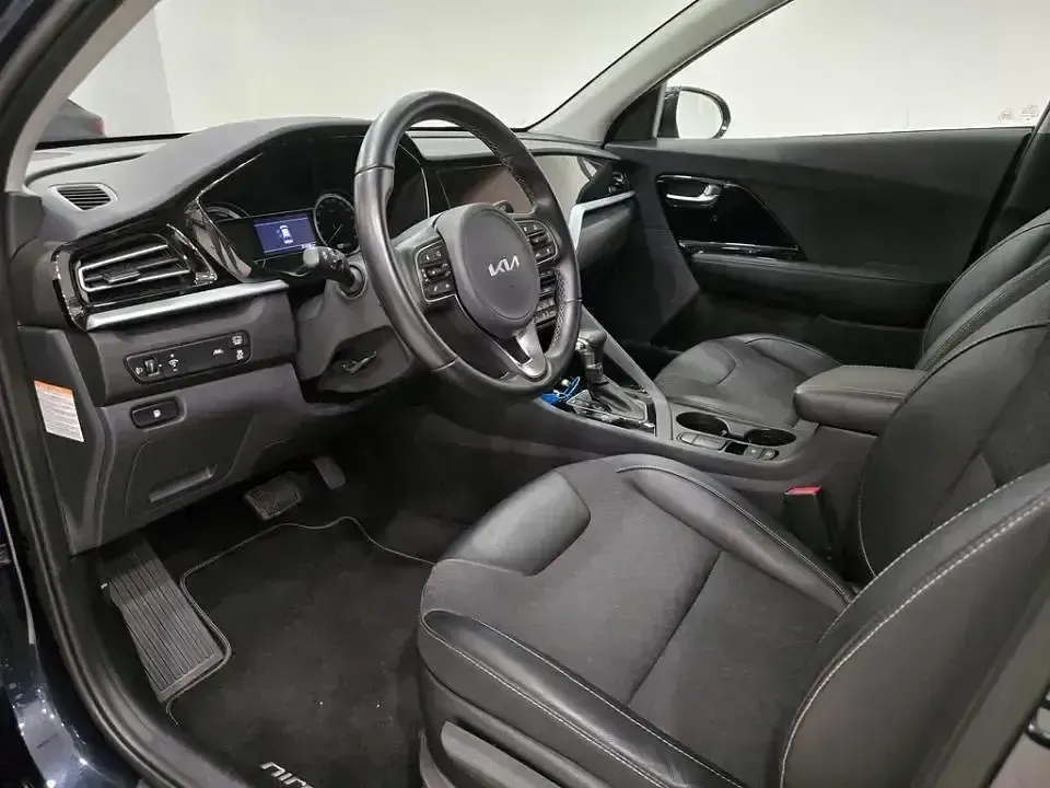 Usado Kia Niro 141 CV (103 kW) 2022 Otro SUV