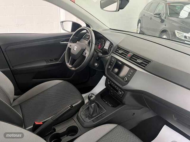 Usado Seat Ibiza Style 95 CV (69 kW) 2020 Negro Familiar