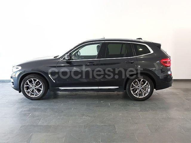 Usado BMW X3 Comfort Edition 190 CV (139 kW) 2020 Gris / plata SUV