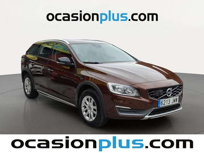 Usado Volvo V60 CC Kinetic 150 CV (110 kW) 2016 Marrón Familiar