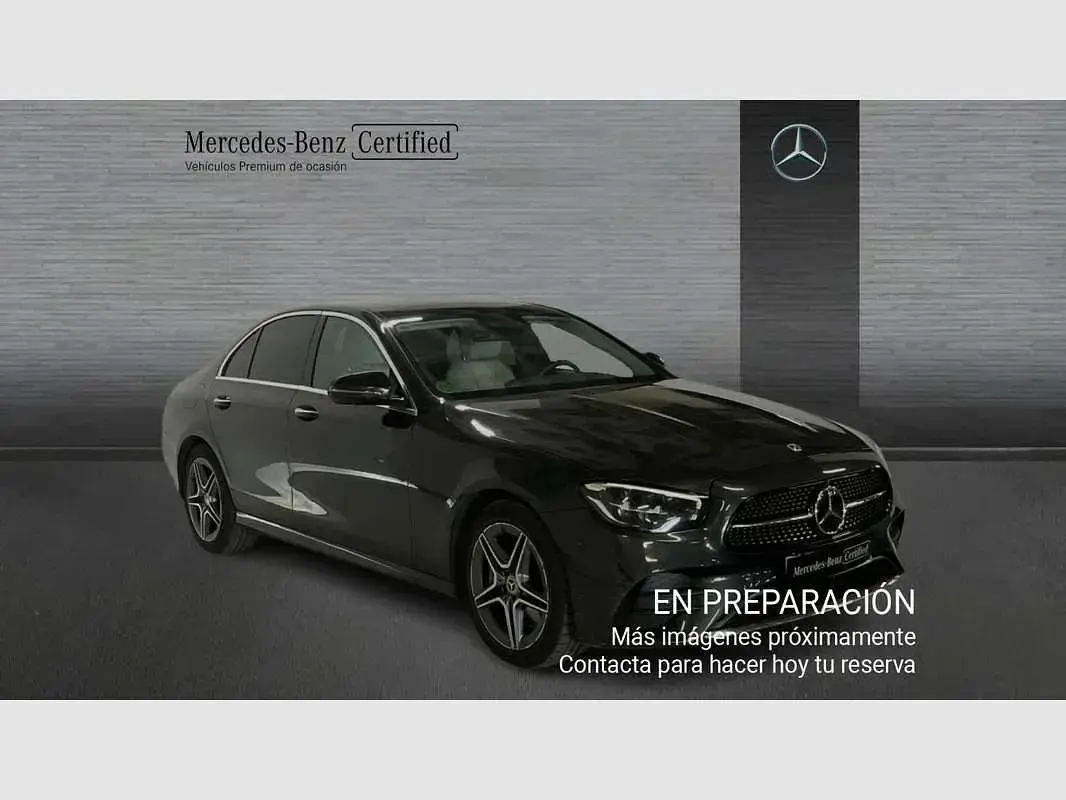 Usado Mercedes E400 330 CV (242 kW) 2022 Gris Berlina