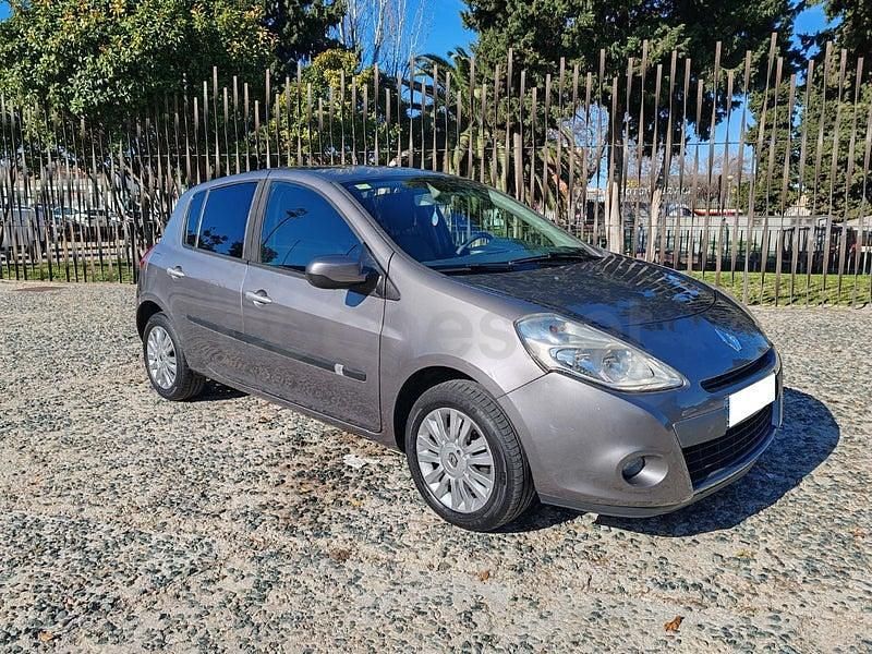Usado Renault Clio II Authentique 75 CV (55 kW) 2011 Gris / plata Berlina