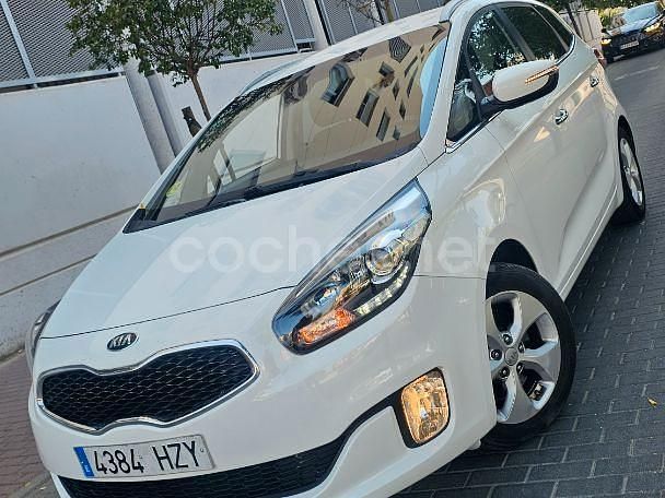 Blanco Usado 2014 Kia Carens Monovolumen | 6995 € (Precio justo) - Imagen 1/4