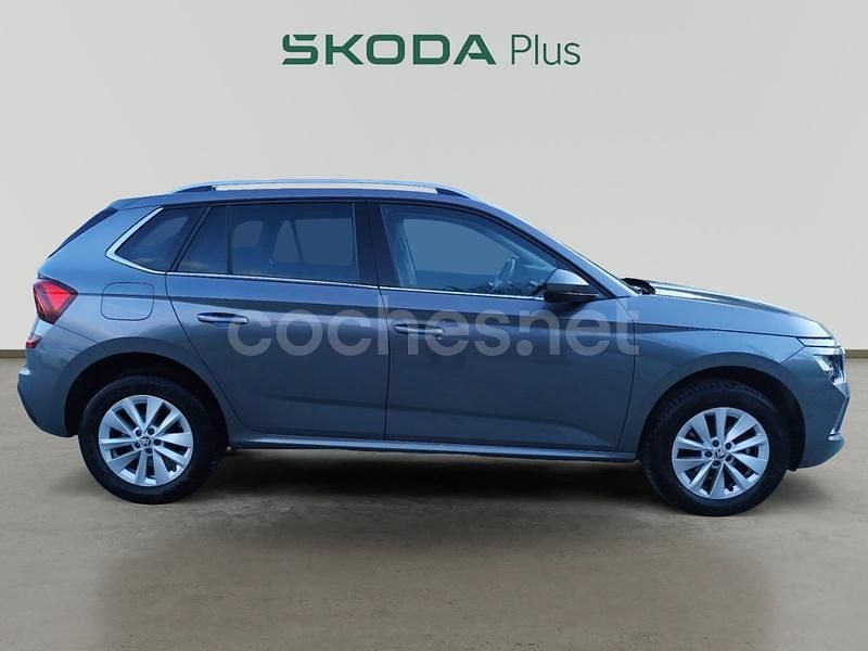 Usado Skoda Kamiq Selection 115 HP (84 kW) 2024 Cinzento SUV