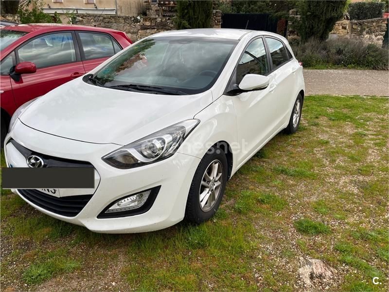 Blanco Usado 2013 Hyundai i30 Berlina | 7200 € (Precio justo) - Imagen 1/4
