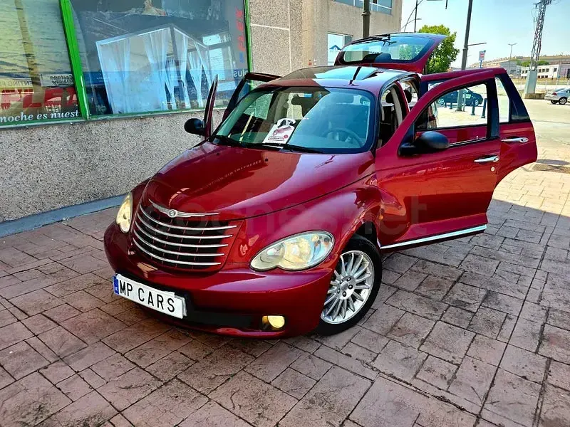 Usado Chrysler PT Cruiser Limited 150 CV (110 kW) 2010 Rojo Monovolumen