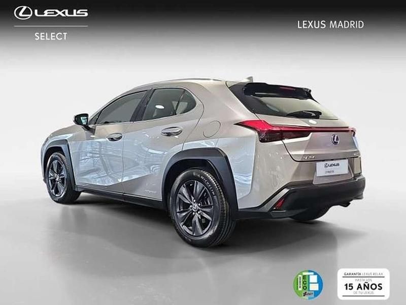 Usado Lexus UX 250h Business Edition 184 CV (135 kW) 2019 Plateado SUV