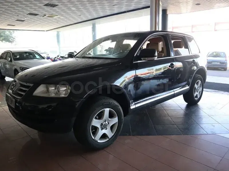 Usado VW Touareg R 174 CV (127 kW) 2007 Negro SUV