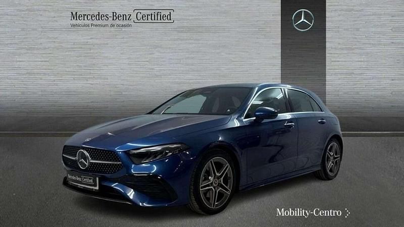 Usado Mercedes A180 109 CV (80 kW) 2024 Azul Utilitario
