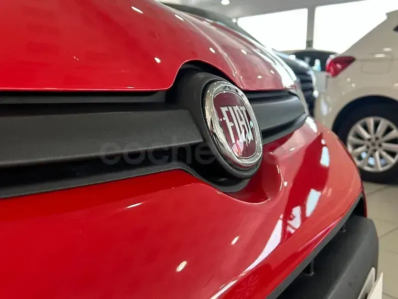 Usado Fiat Panda City Life 70 CV (51 kW) 2022 Rojo Utilitario