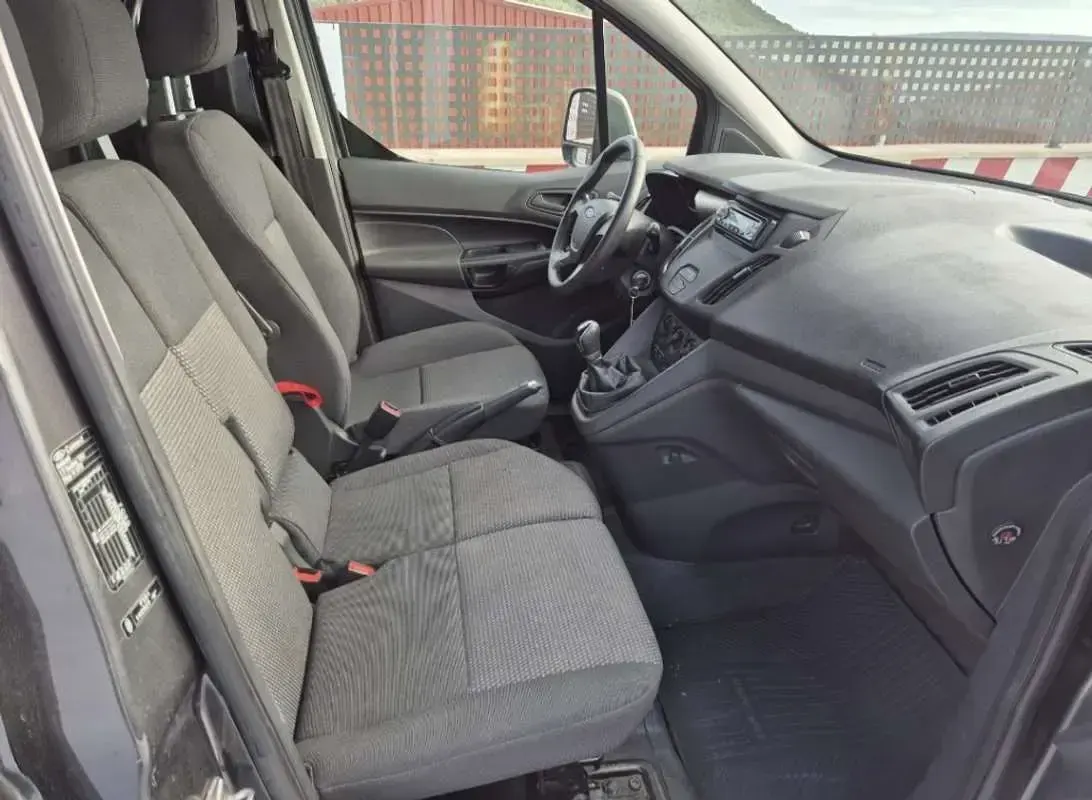 Usado Ford Transit Connect Titanium 120 CV (88 kW) 2017 Gris Monovolumen