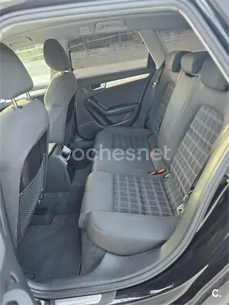 Usado Audi A4 S-Line 170 CV (125 kW) 2013 Negro Familiar
