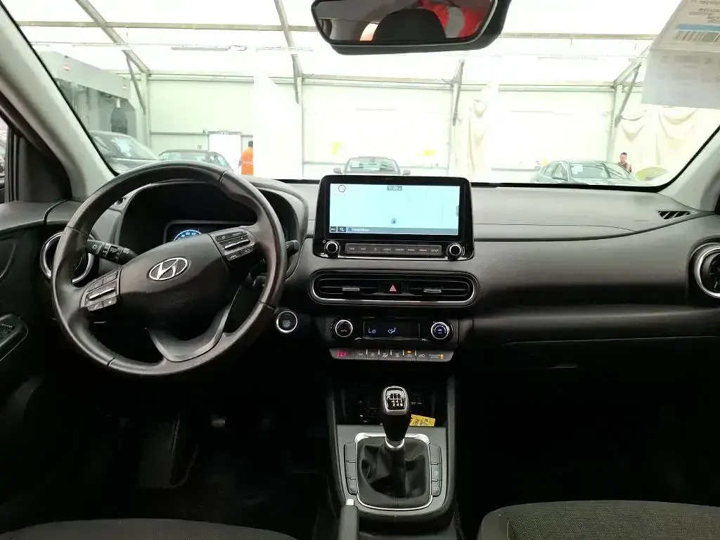 Usado Hyundai Kona 136 CV (100 kW) 2022 Negro SUV