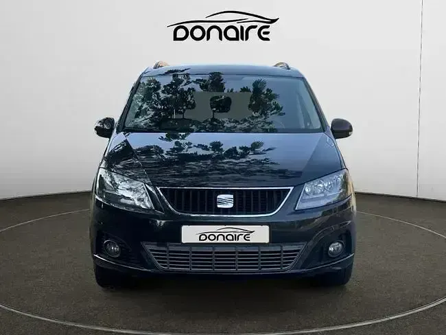 Usado Seat Alhambra Reference 140 CV (102 kW) 2011 Negro Monovolumen